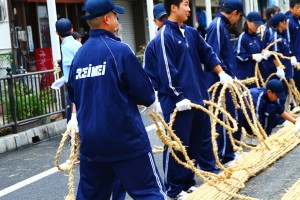 ※綱練り開始です。